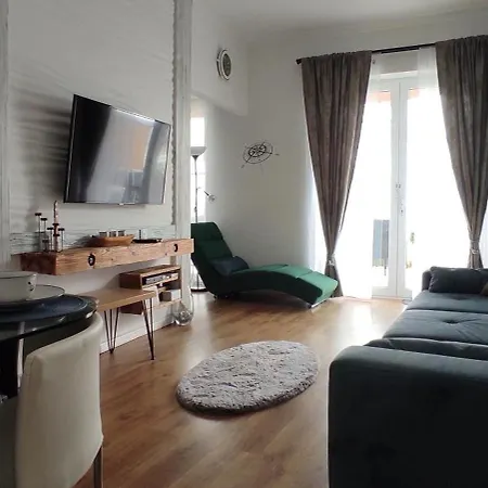Panoráma Gold Wellness Apartman Siófok